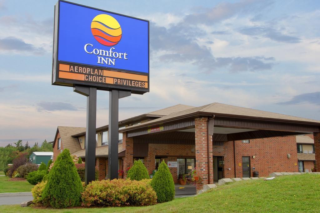 Comfort Inn Frédéricton Extérieur photo